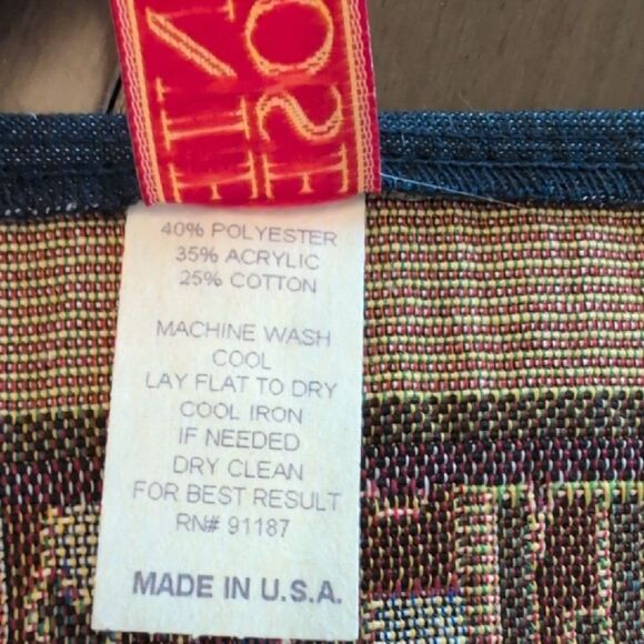 Rennie & Rose Collection Asian Ornament Woven Tapestry Table Runner Made In USA - Picture 3 of 8